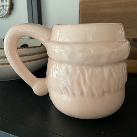 SLEIGH BELL BISTRO LARGE PINK SANTA COFFEE/HOT CHOCOLATE MUG NWOT - Picture 5 of 7